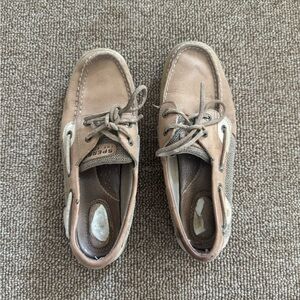 Used Women’s Sperry Tan Boat Shoes